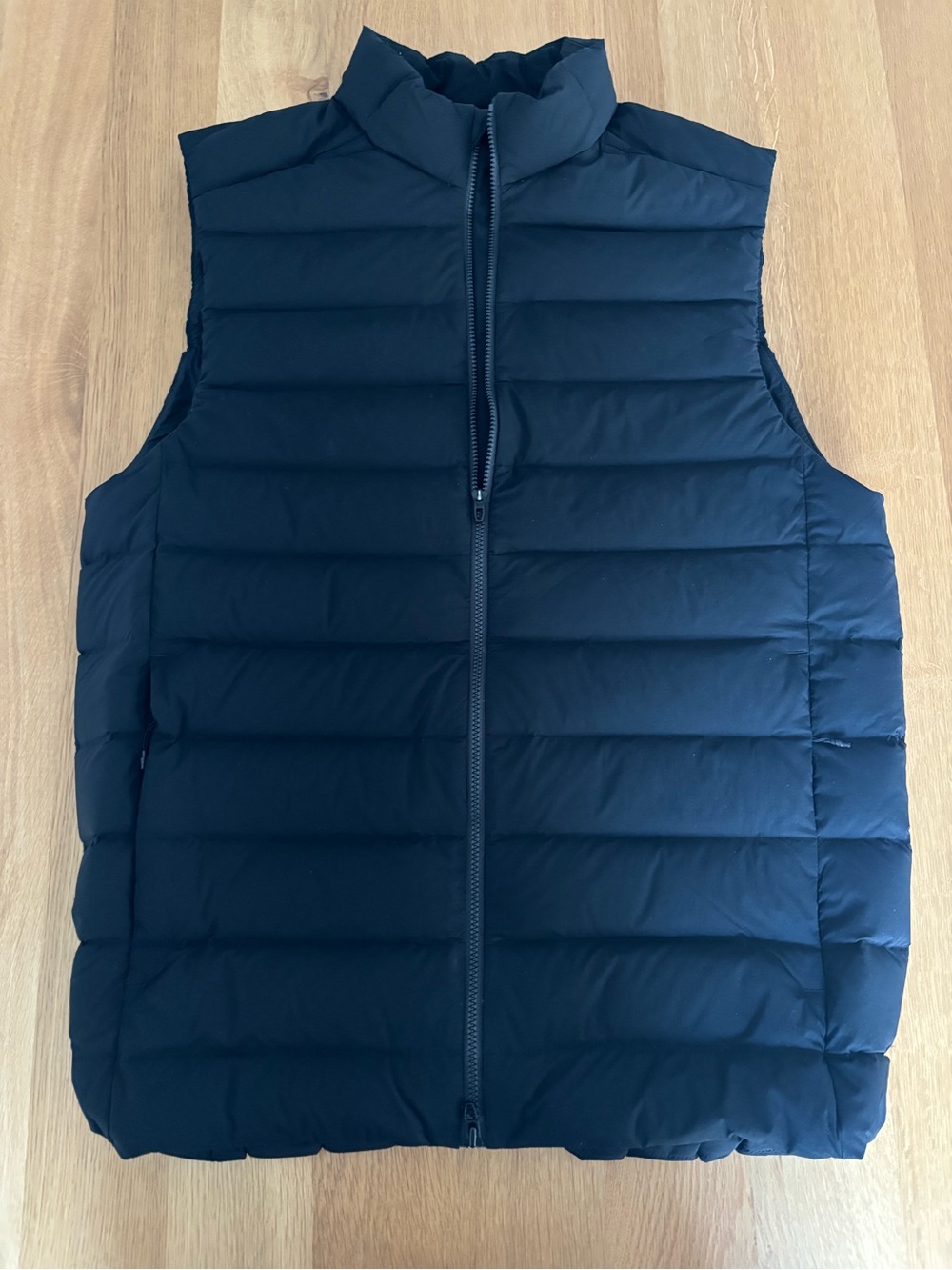 Men’s Lululemon Black Vest (XS)